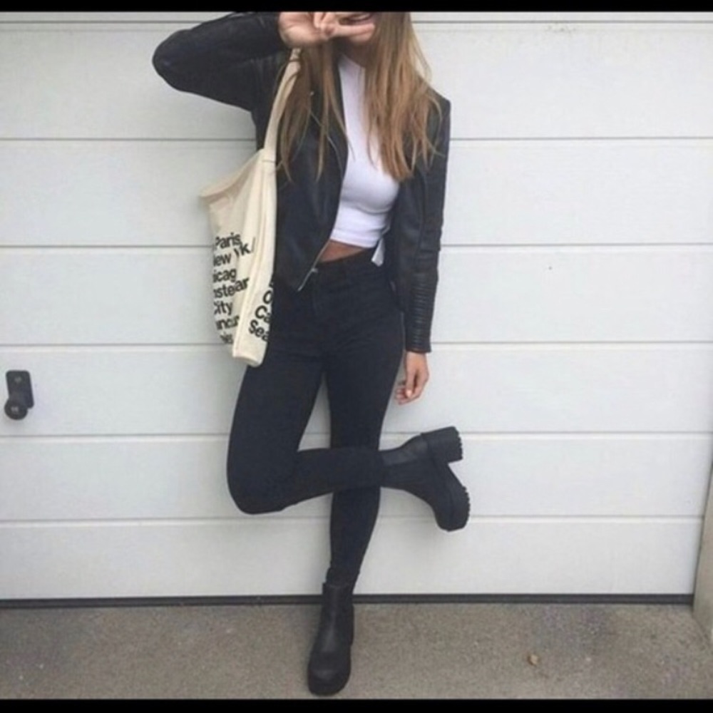 Bullhead Black Skinny Jeans size 26